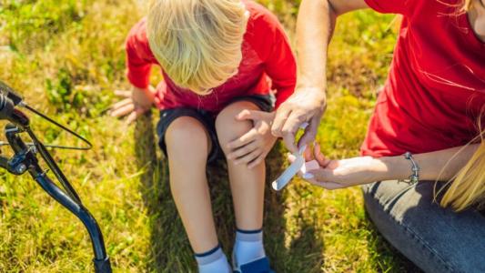 Suveapteek: kuidas puhastada pindmist haava?