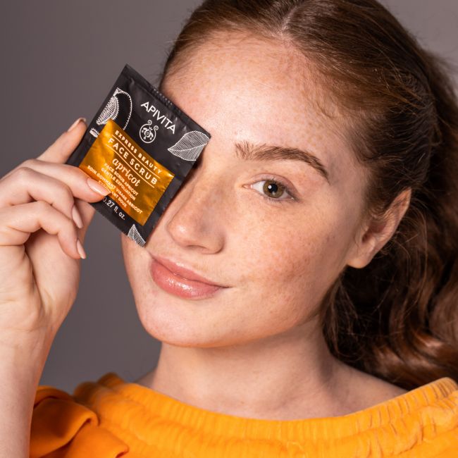 APIVITA EXPRESS NÄOKOORIJA APRIKOOSIGA 8+8ML N1