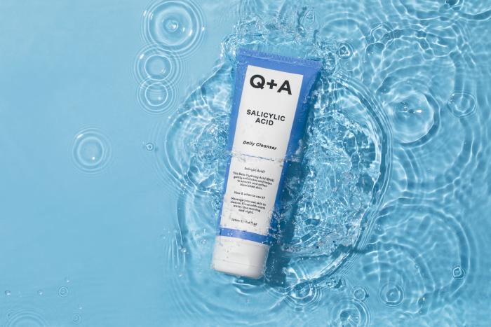 Q+A SALICYLIC ACID NÄOPUHASTUSVAHEND IGAPÄEVANE 125ML